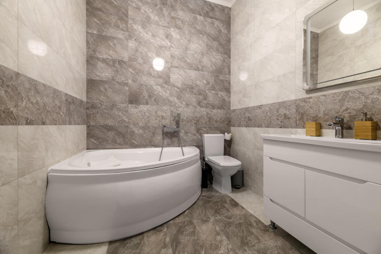 Aparts Forum Apartment *